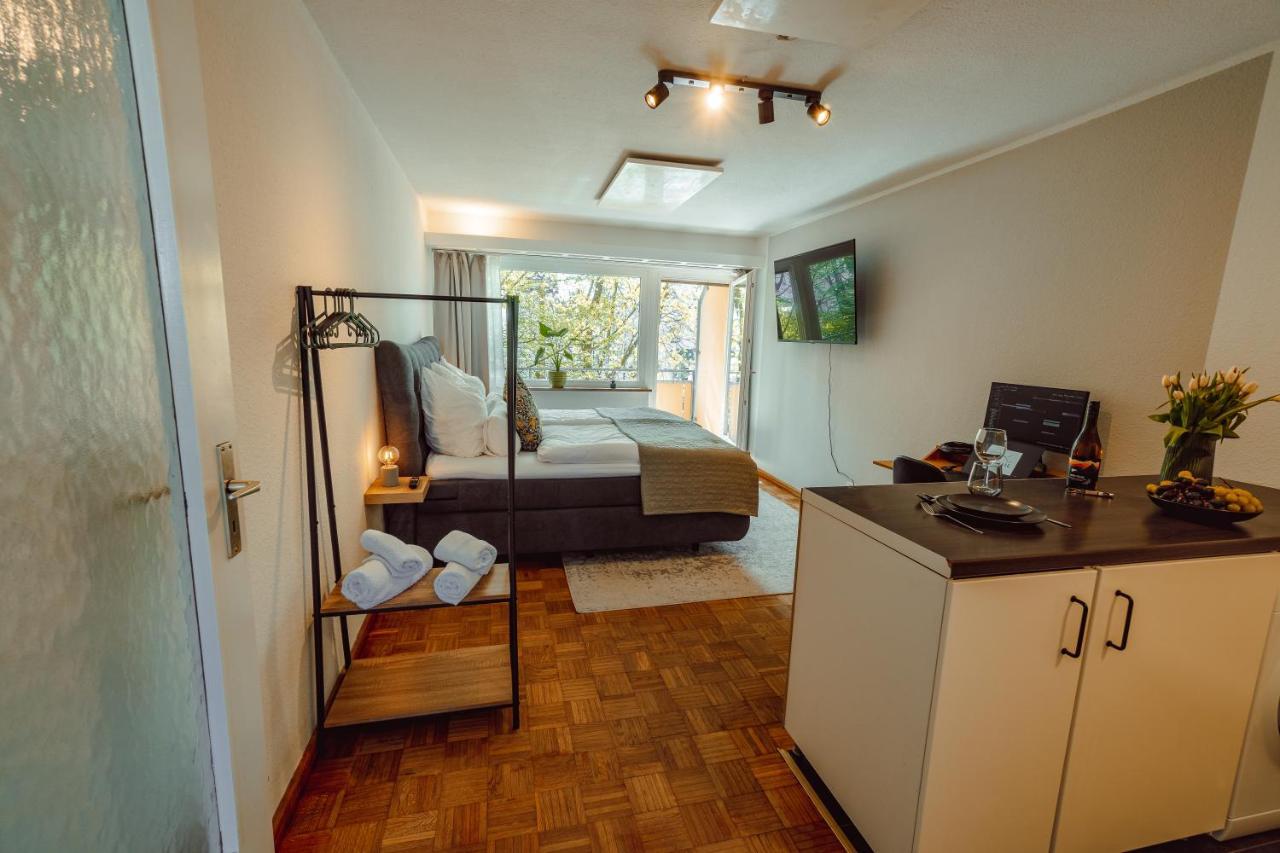 Studio Apartment Mit Parkplatz Oberesslingen Esterno foto