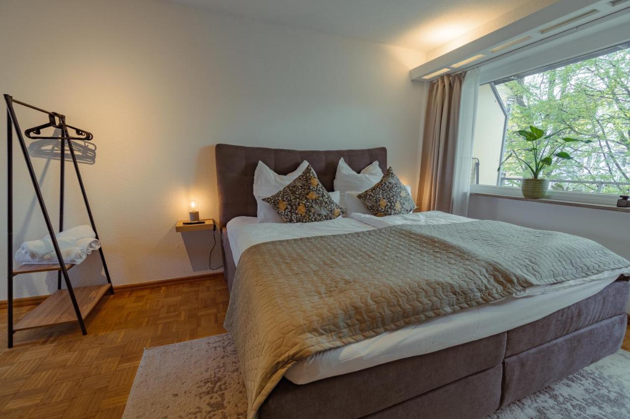 Studio Apartment Mit Parkplatz Oberesslingen Esterno foto