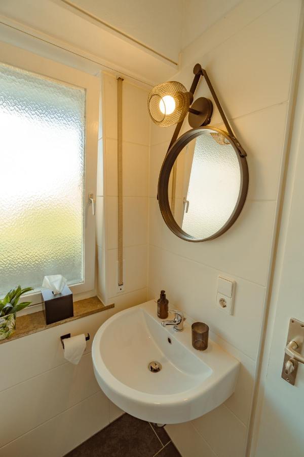 Studio Apartment Mit Parkplatz Oberesslingen Esterno foto